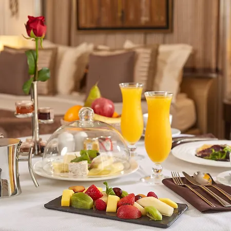 Majestic Champs Elysees Lejlighedshotel 5*