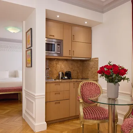 Apartahotel Majestic Champs Elysées París