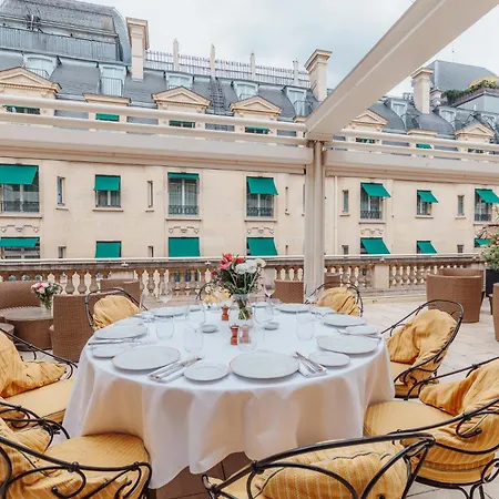 Majestic Champs Elysees Apartmanhotel 5*