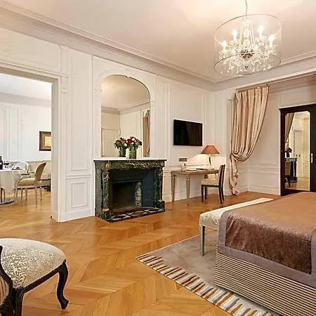 Majestic Champs Elysees Aparthotel