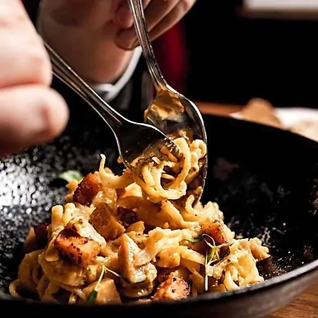 Majestic Champs Elysees Aparthotel