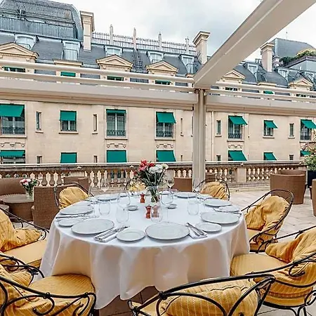 Majestic Champs Elysees Aparthotel Paříž