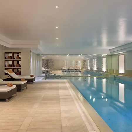 Majestic Champs Elysees Aparthotel