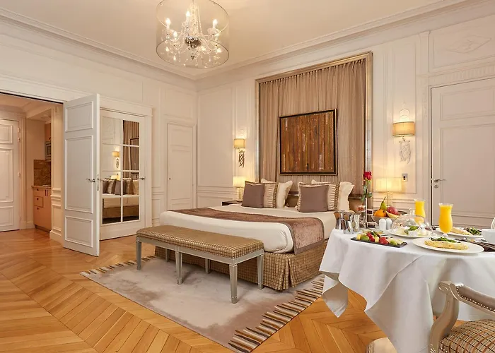 Majestic Champs Elysees Aparthotel