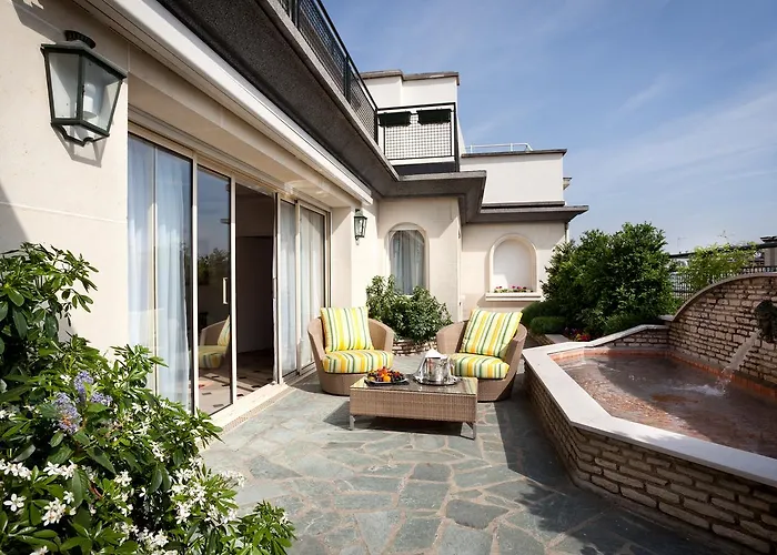 Aparthotel Majestic Champs Elysees Paris