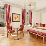 아파트호텔 Majestic Champs Elysees 5*