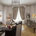 Majestic Champs Elysees 아파트호텔 파리