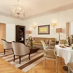 Majestic Champs Elysees 5*